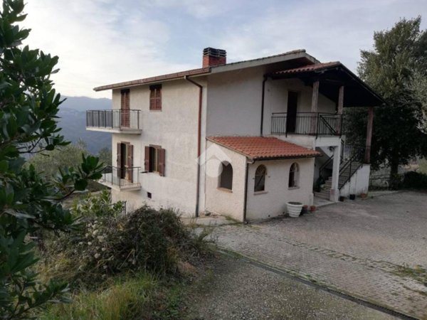 casa indipendente in vendita a Bellegra
