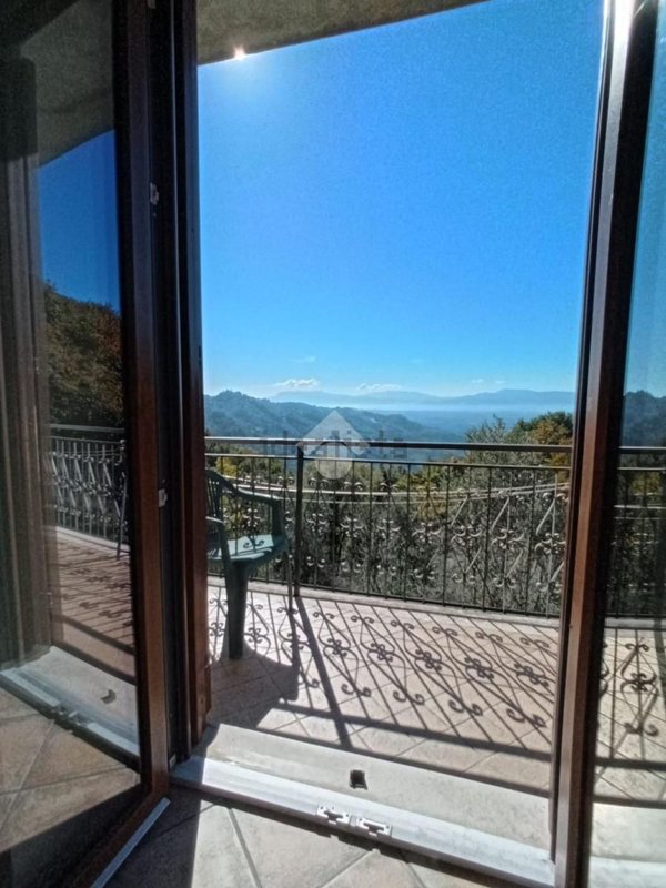 pentavano in vendita a Bellegra