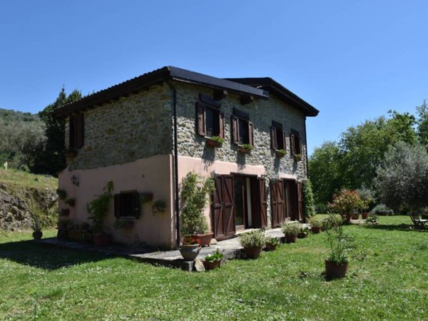 casa indipendente in vendita a Bellegra