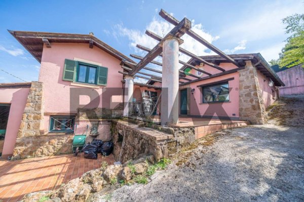 casa indipendente in vendita a Bellegra