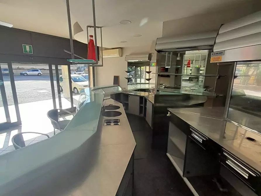 negozio in vendita a Bracciano