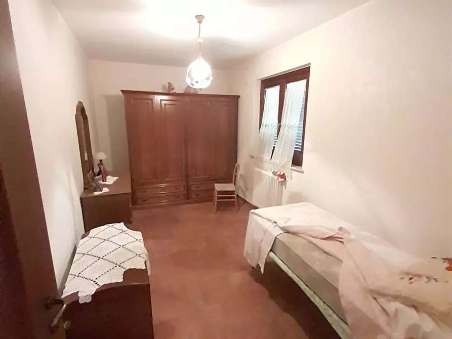 casa indipendente in vendita a Bracciano in zona Vigna di Valle
