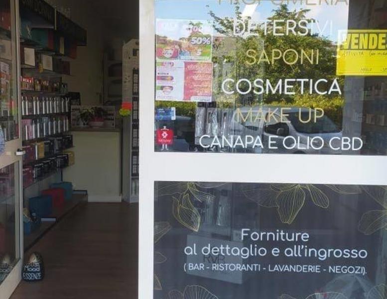 negozio in vendita a Bracciano