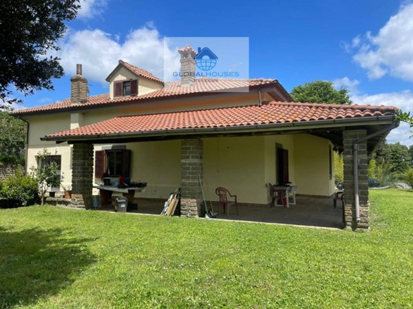 casa indipendente in vendita a Bracciano