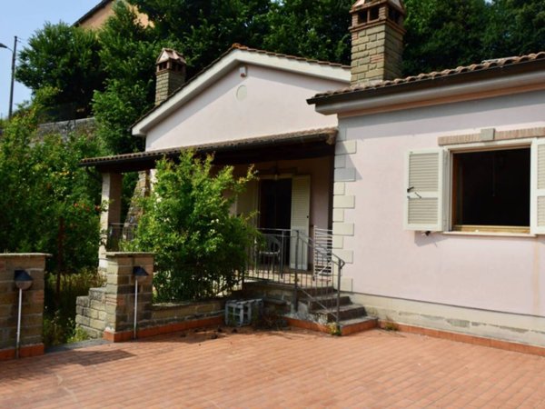 casa indipendente in vendita a Bracciano