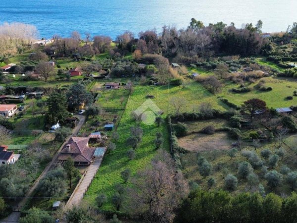 terreno agricolo in vendita a Bracciano