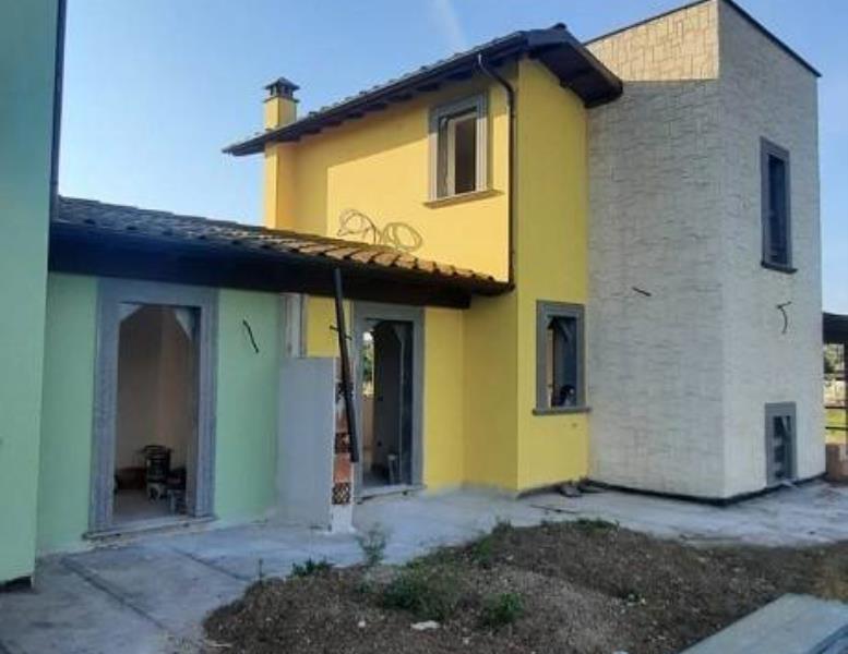 casa indipendente in vendita a Bracciano in zona Vigna di Valle