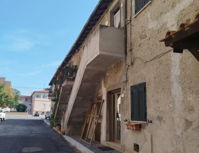 appartamento in vendita a Bracciano in zona Castel Giuliano