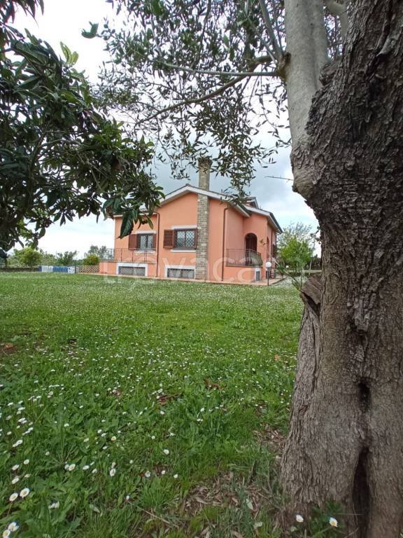 casa indipendente in vendita a Bracciano