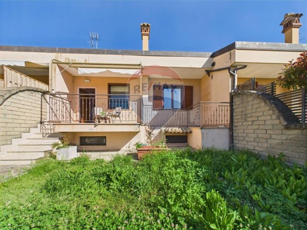 casa indipendente in vendita a Bracciano