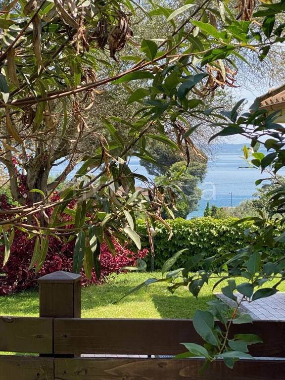 casa indipendente in vendita a Bracciano