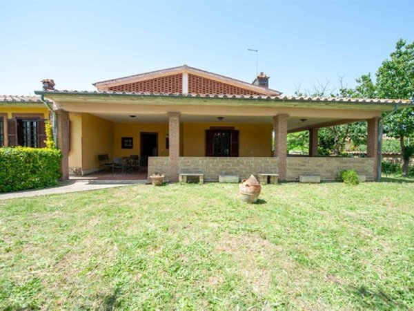 casa indipendente in vendita a Bracciano