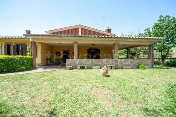 casa indipendente in vendita a Bracciano