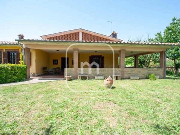 casa indipendente in vendita a Bracciano