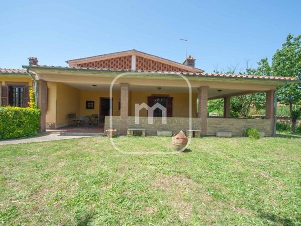 casa indipendente in vendita a Bracciano