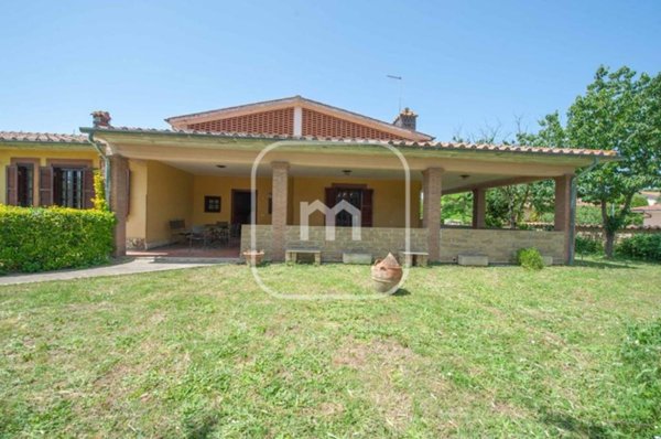 casa indipendente in vendita a Bracciano