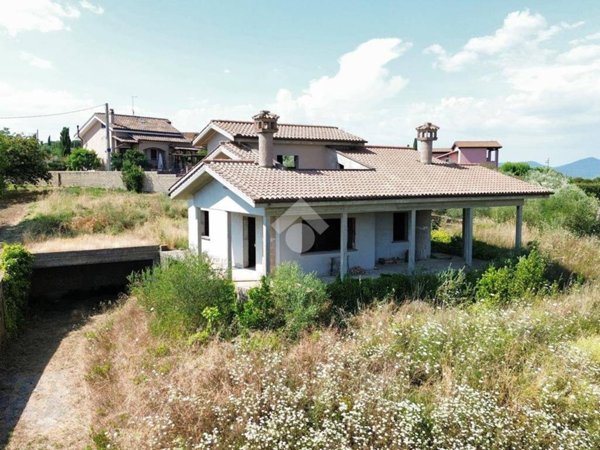 casa indipendente in vendita a Bracciano