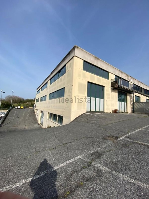 capannone in vendita a Bracciano