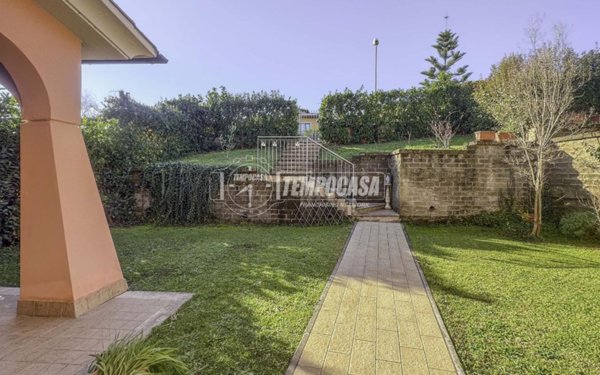 casa indipendente in vendita a Bracciano