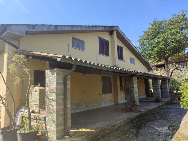 casa indipendente in vendita a Bracciano