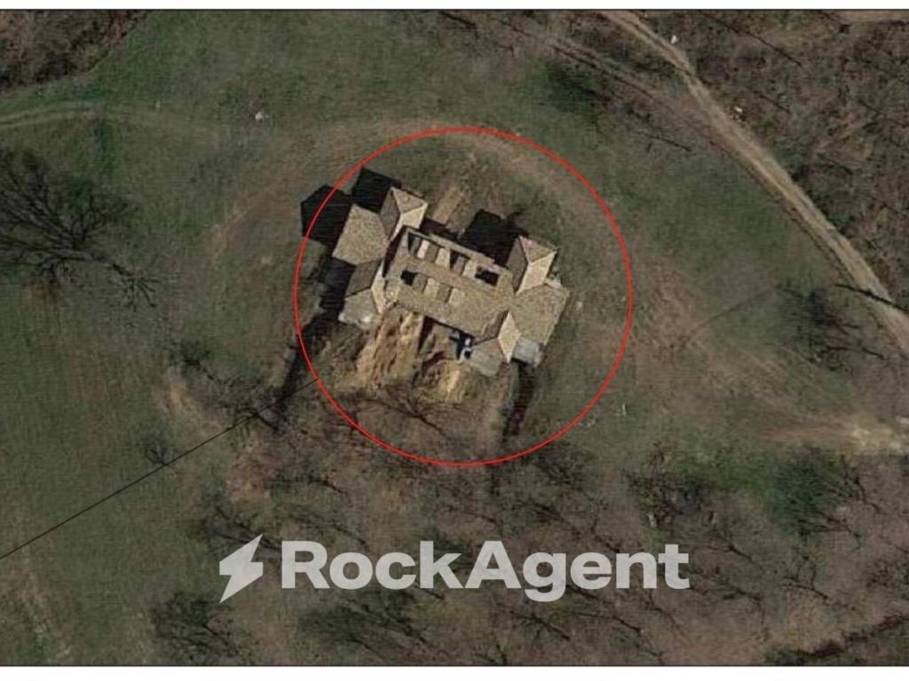 casa indipendente in vendita a Bracciano in zona Pisciarelli