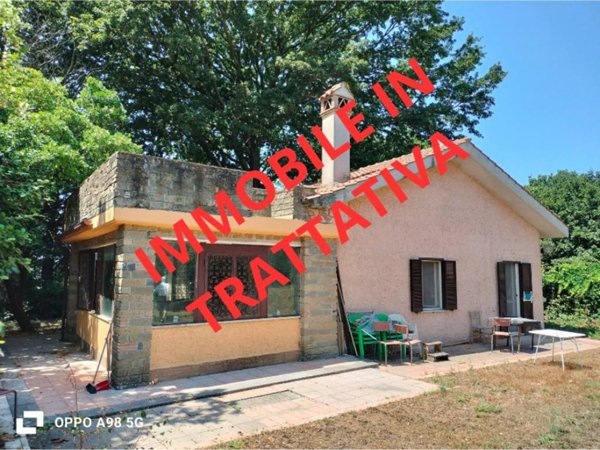 casa indipendente in vendita a Bracciano in zona Pisciarelli