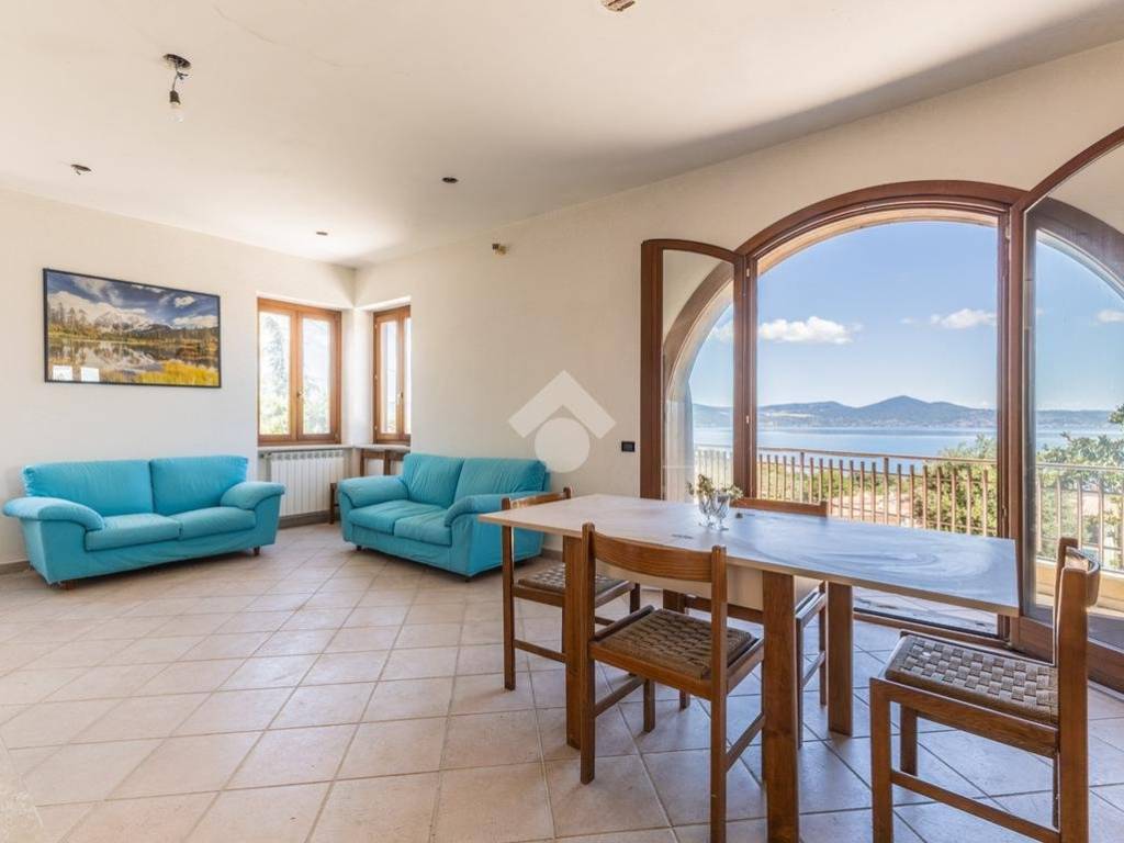 casa indipendente in vendita a Bracciano