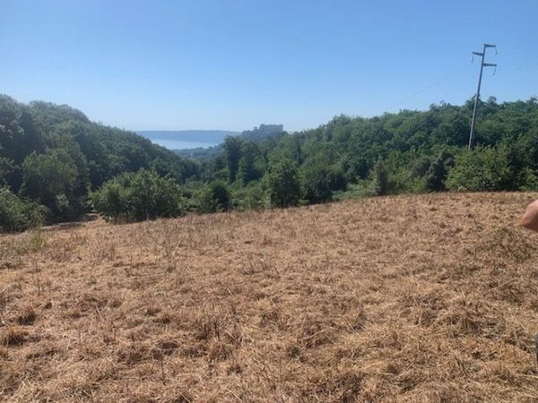 villa in vendita a Bracciano in zona Pisciarelli