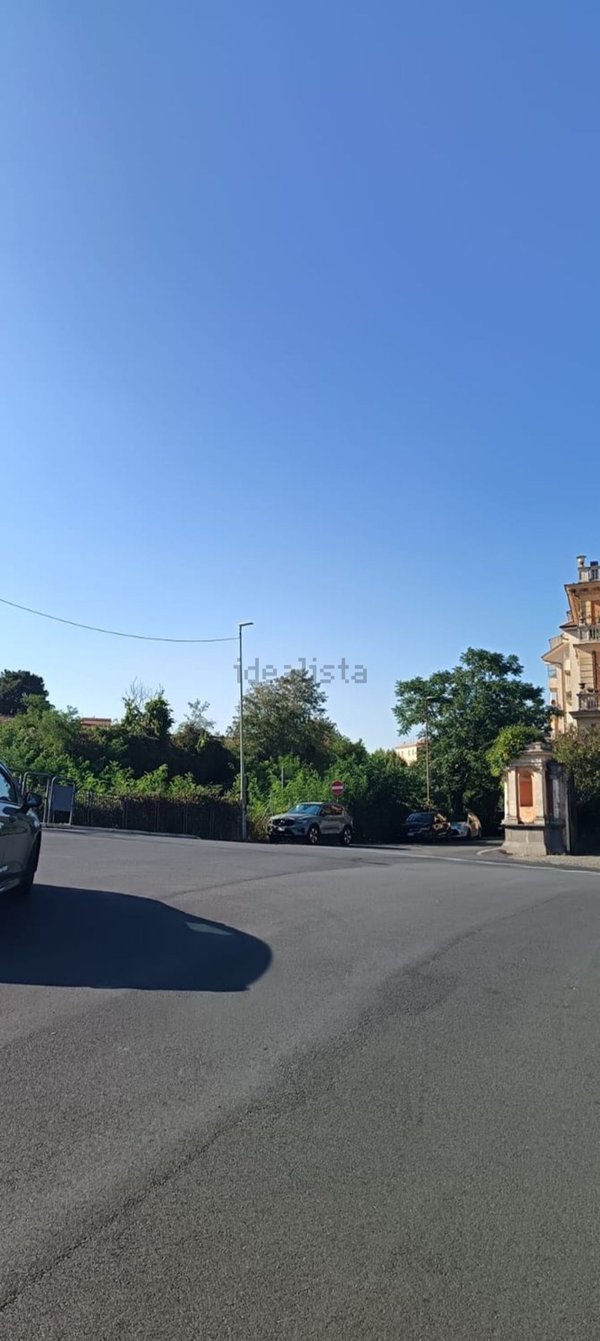 negozio in vendita a Bracciano