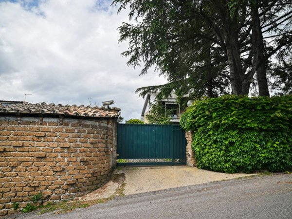 casa indipendente in vendita a Bracciano