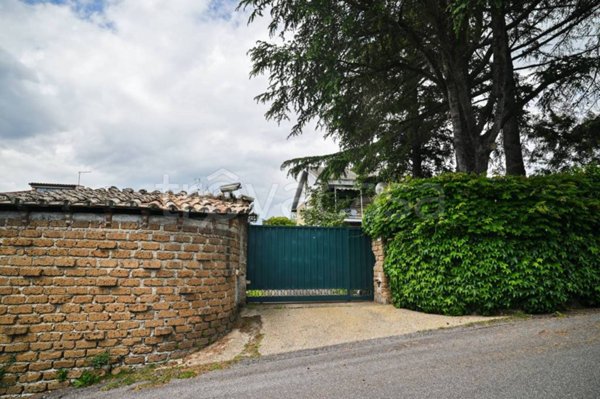 casa indipendente in vendita a Bracciano
