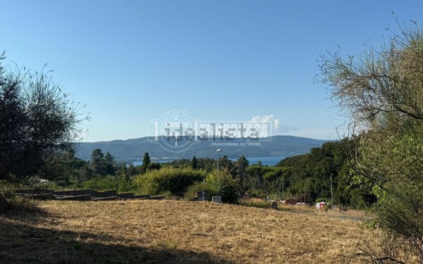 terreno edificabile in vendita a Bracciano