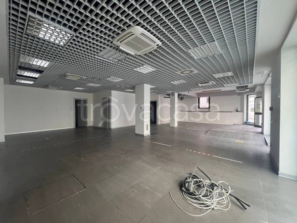 negozio in vendita a Bracciano