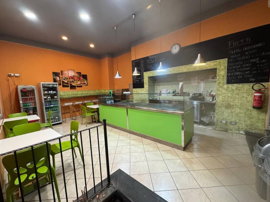 negozio in vendita a Bracciano