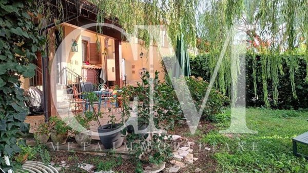 casa indipendente in vendita a Bracciano in zona Vigna di Valle