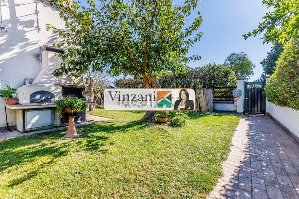 casa indipendente in vendita a Bracciano