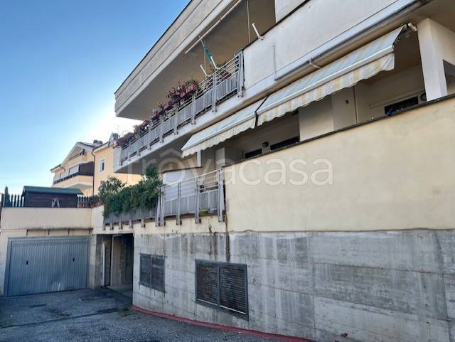 ufficio in vendita a Bracciano