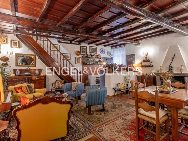 casa indipendente in vendita a Bracciano
