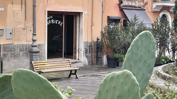 locale di sgombero in vendita a Bracciano