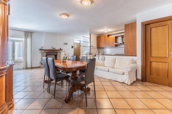 appartamento in vendita a Bracciano in zona Castel Giuliano