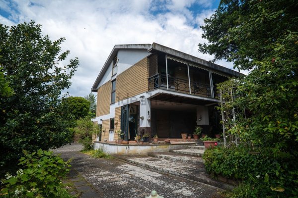 casa indipendente in vendita a Bracciano