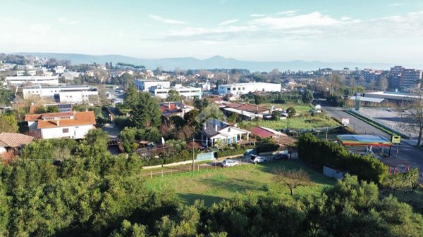 terreno edificabile in vendita a Bracciano
