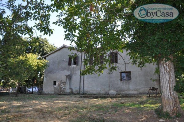 casa indipendente in vendita a Bracciano in zona Pisciarelli