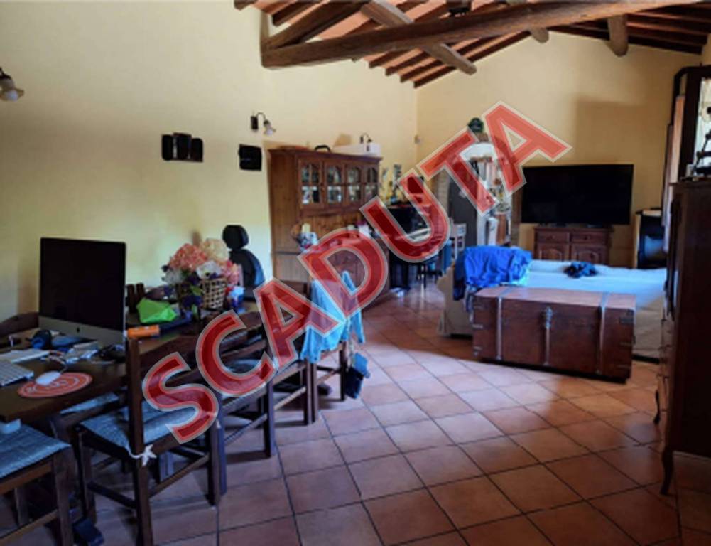 locale commerciale in vendita a Bracciano