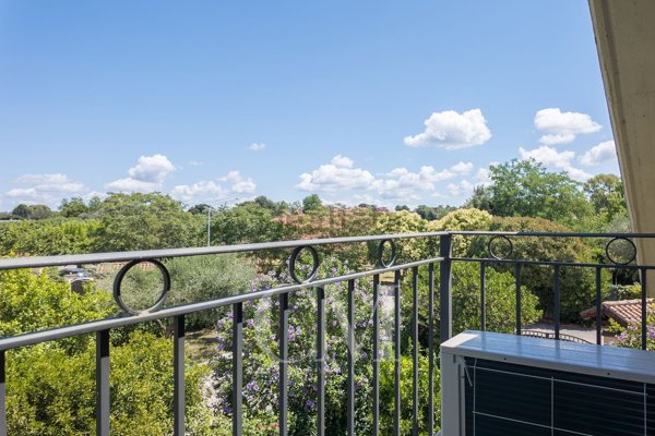 casa indipendente in vendita a Bracciano in zona Vigna di Valle