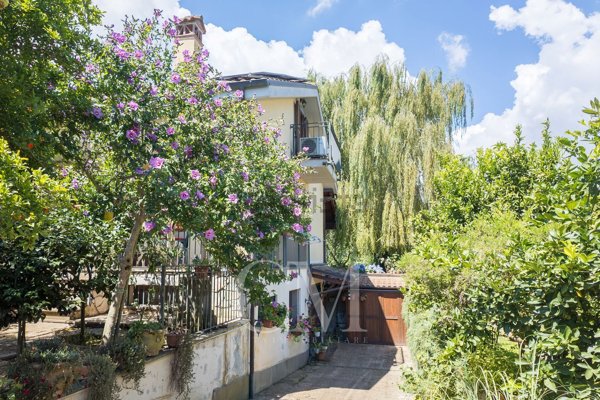 casa indipendente in vendita a Bracciano in zona Vigna di Valle