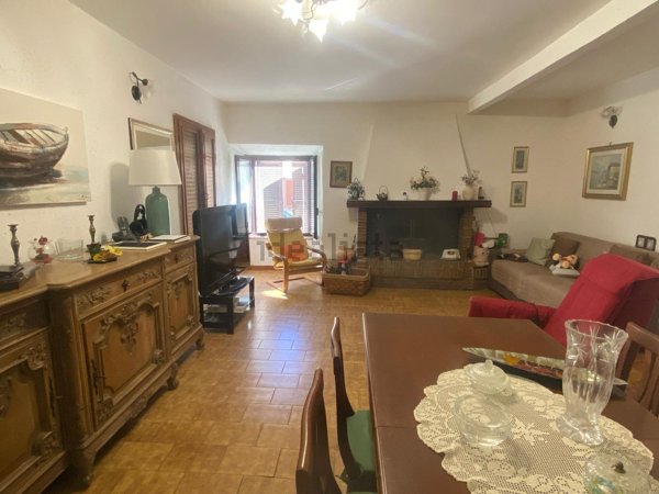 appartamento in vendita a Bracciano in zona Castel Giuliano