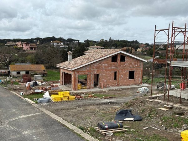 casa indipendente in vendita a Bracciano