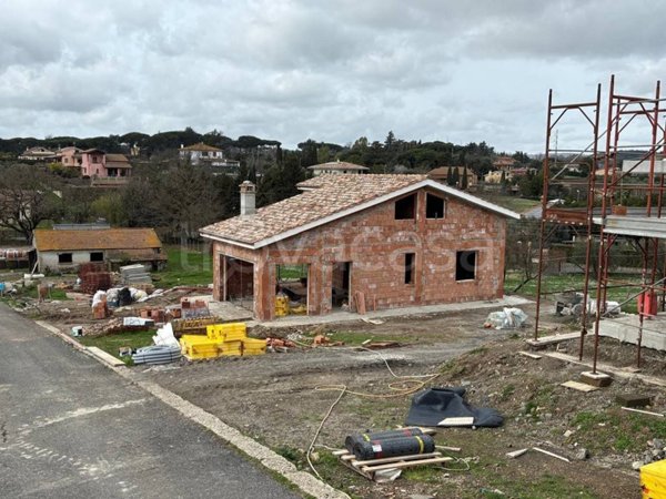 casa indipendente in vendita a Bracciano