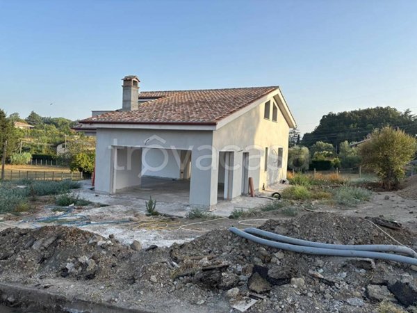 casa indipendente in vendita a Bracciano